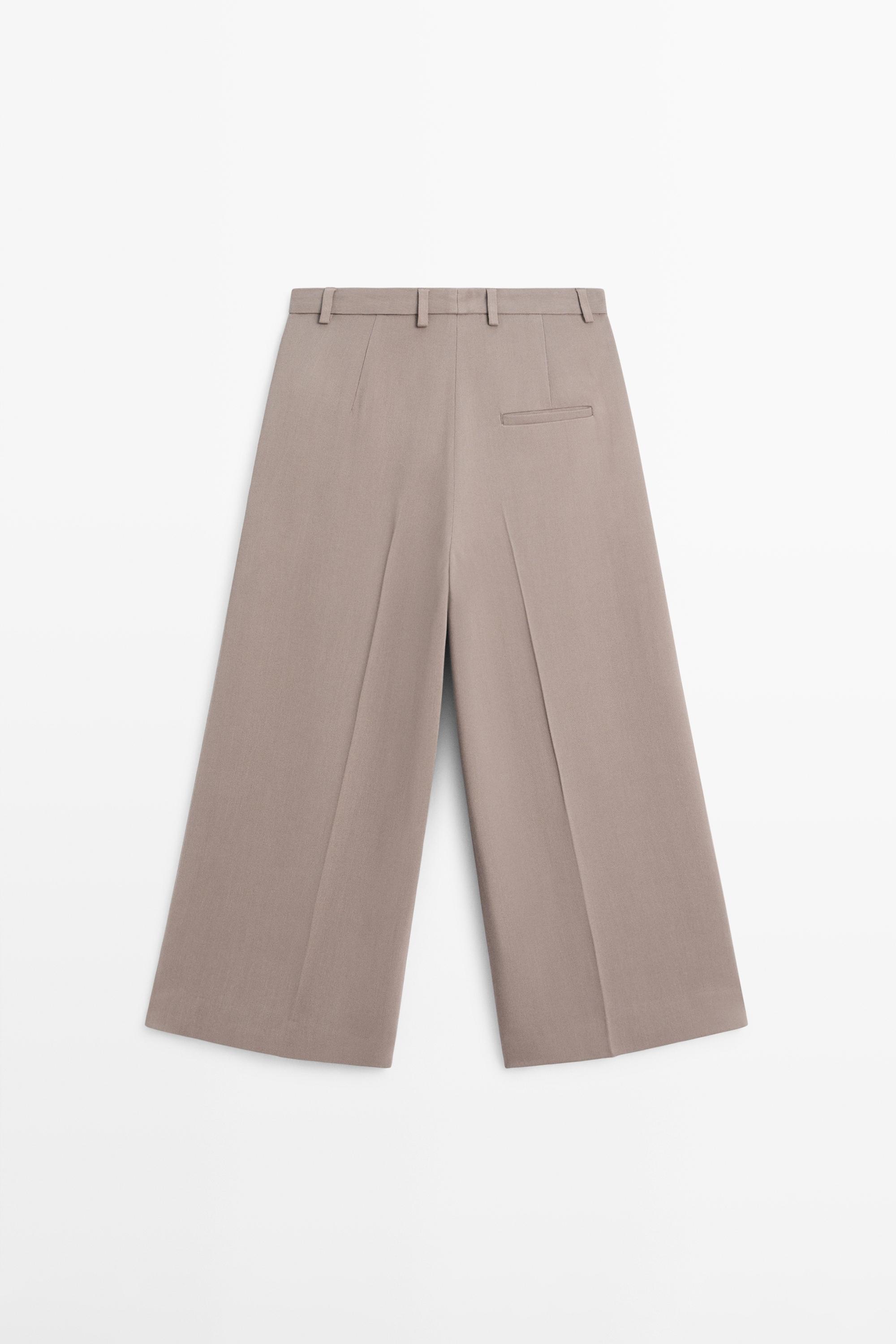 Flowing long wide-leg Bermuda shorts
